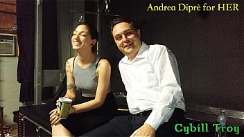 Mistress Cybill Troy squeezes Andrea Diprè's balls